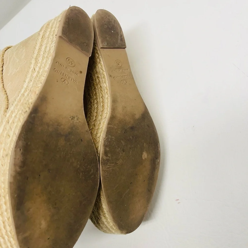 Valentino Lace Platform Wedges size 40/ 9